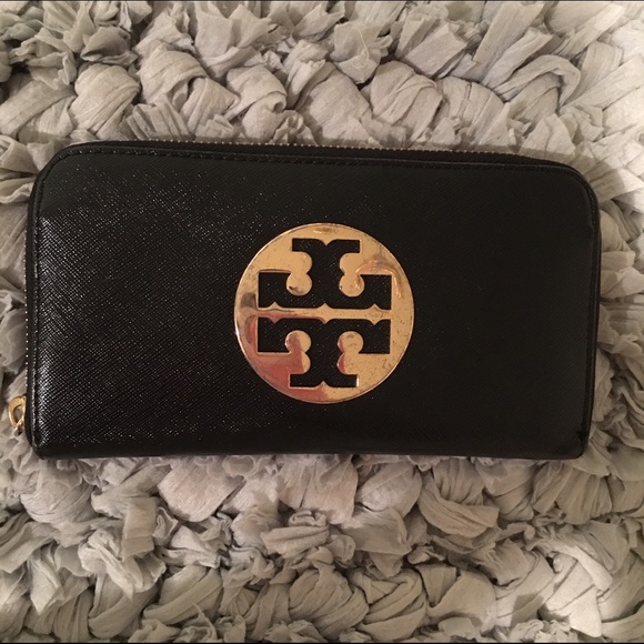 Tory Burch Zip Wallet
