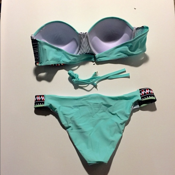 Clearance  Bikini set sw118 - Picture 3 of 3