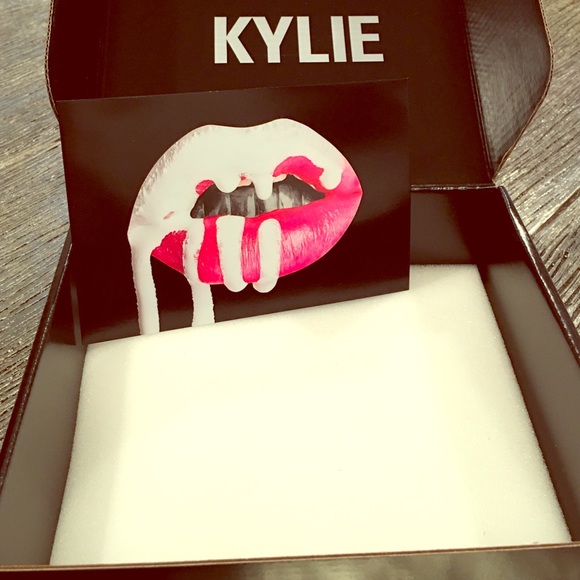 Kylie Lip Kit BOX only.