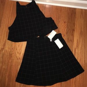 AA two piece geometric set