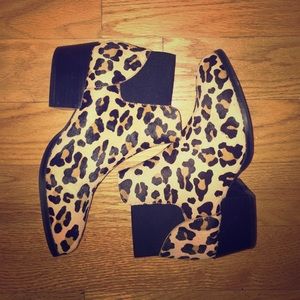 Steve Madden booties