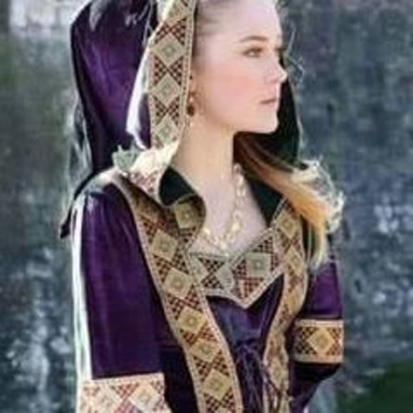 Meet your Posher, Teresa