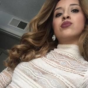 Meet your Posher, Daphne