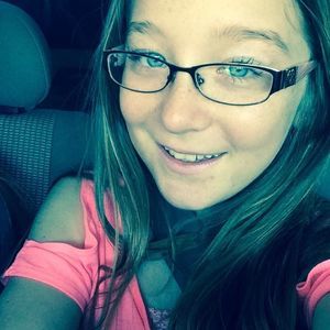 Meet your Posher, Iris