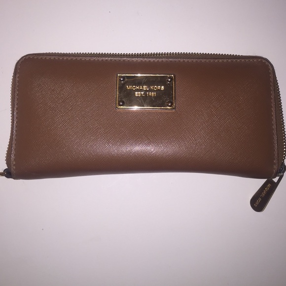 Michael Kors wallet