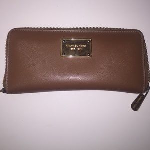 Michael Kors wallet