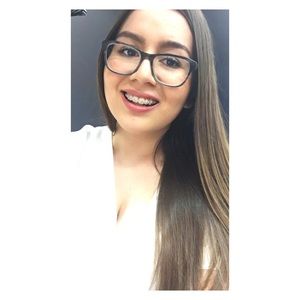 Meet your Posher, Ana