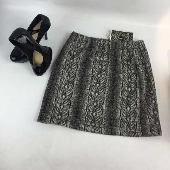 Mags & Pye foe animal design soft fur skirt