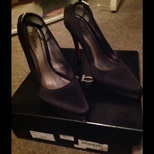 Black satin cute pumps💕