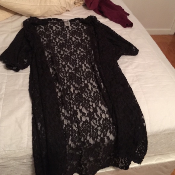 Lace kimono