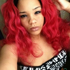 Meet your Posher, Gloria