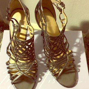 *SOLD* Gorgeous Silver Heels