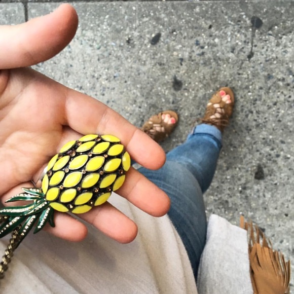 ๐ Statement Necklace - Picture 2 of 4