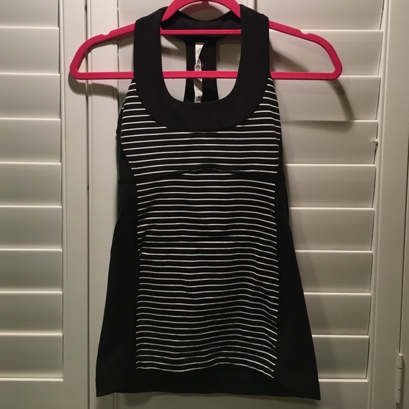 Lululemon scoop neck tank