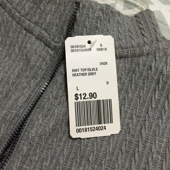 Grey knit top crop top - Picture 3 of 3