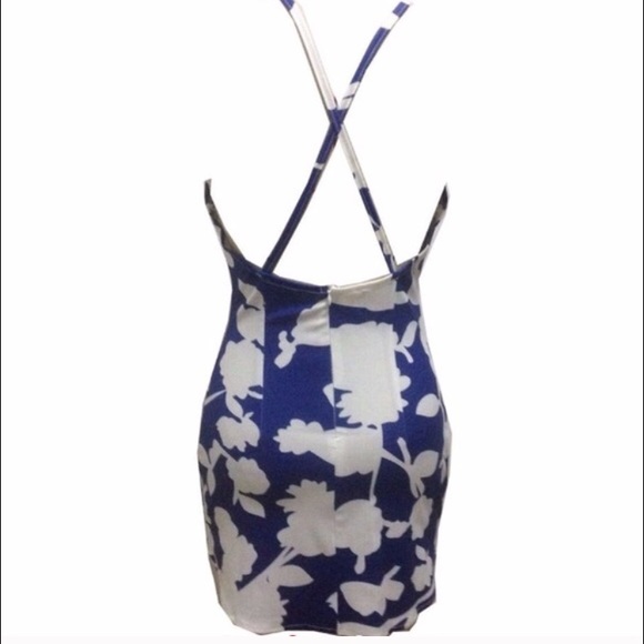 Summer dress - Picture 4 of 4