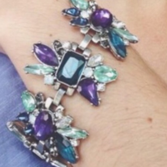 ⚠️ FLASHSALE 🆕 Statement Bracelet - Picture 3 of 3