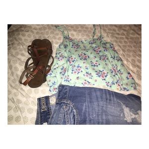 Hollister Floral Crop Top 🌸