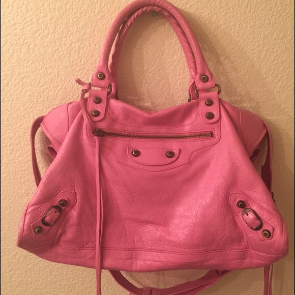 Balenciaga 💕SOLD💕