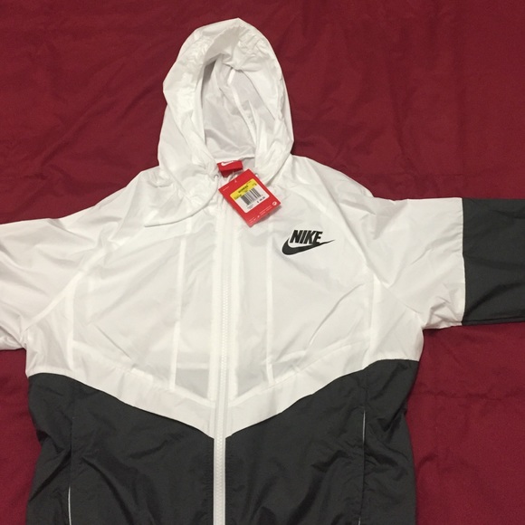 brand new with tags nike windbreaker 💞 - Picture 2 of 4