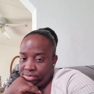 Meet your Posher, Angelina