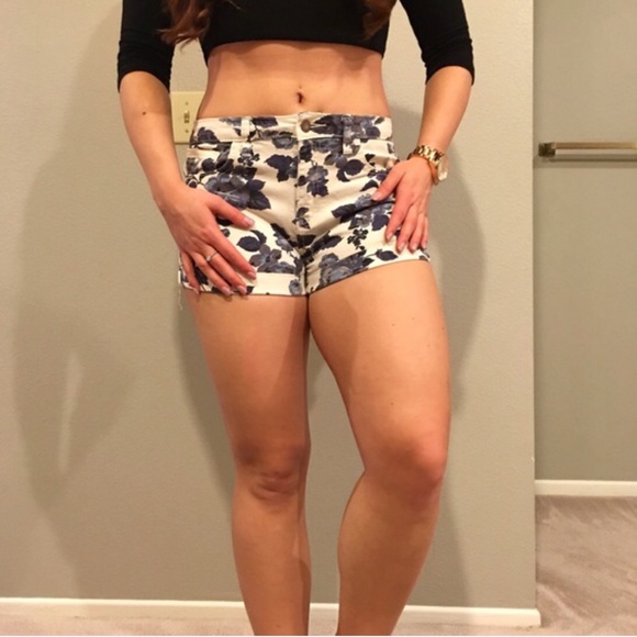 Floral high waisted shorts