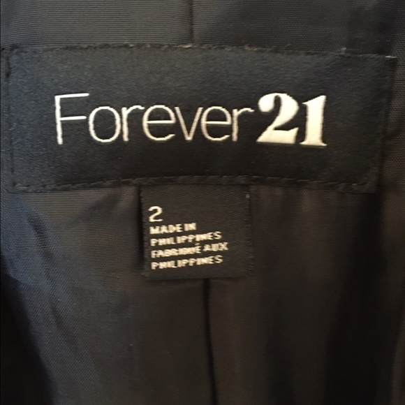 Blazer - Picture 3 of 4