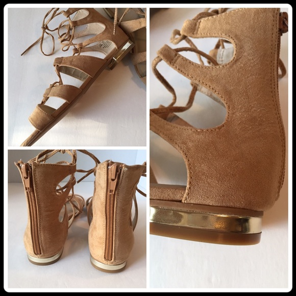 $25✂️LAST CALL ✨HP✨GLADIATOR LACE-UP SANDAL - Picture 3 of 4