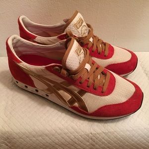 Onitsuka Tiger Women's Fashion Sneaker Red Retro