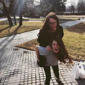 Meet your Posher, Olivia