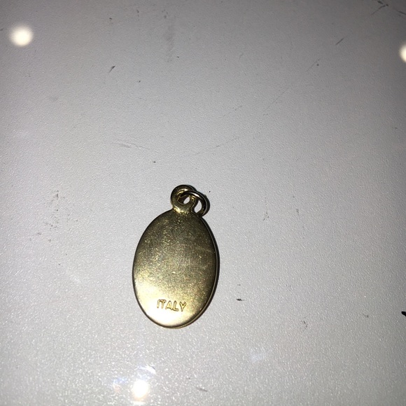 Pendent - Picture 2 of 2