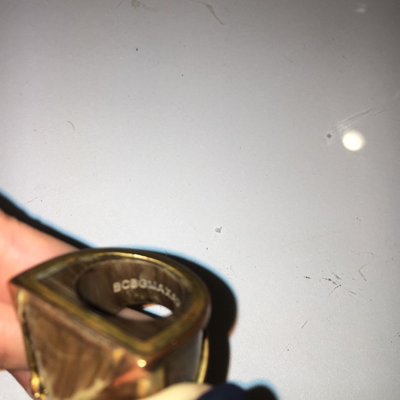 Ring - Picture 3 of 3