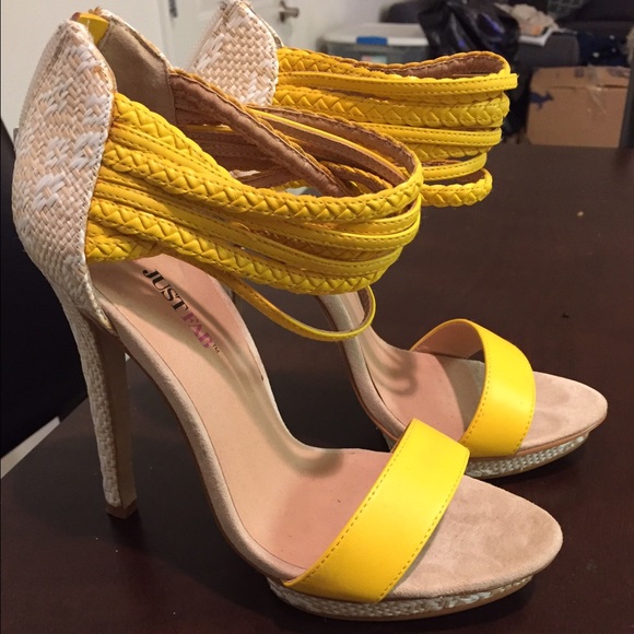 4 1/2 inch high heels. Size 7. Lightly worn.