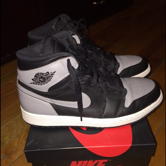 ❌SOLD❌ Jordan retro 1 high OG shadows 2013 size 9 - Picture 1 of 4