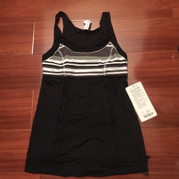 Lululemon top size 4