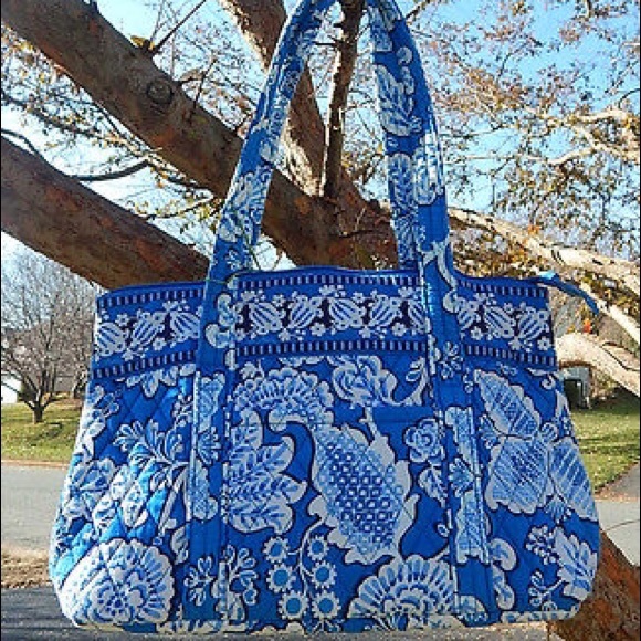 Vera Bradley Handbags - Vera Bradley Blue Lagoon Betsy Bag