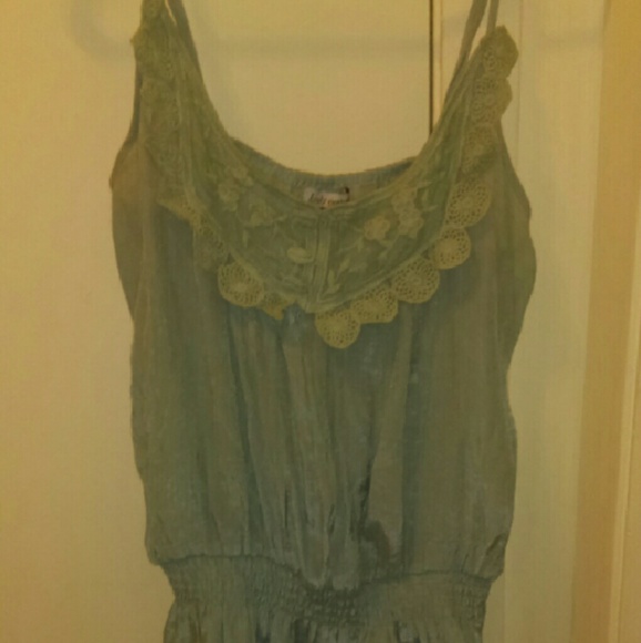 Very cute body central tank!?