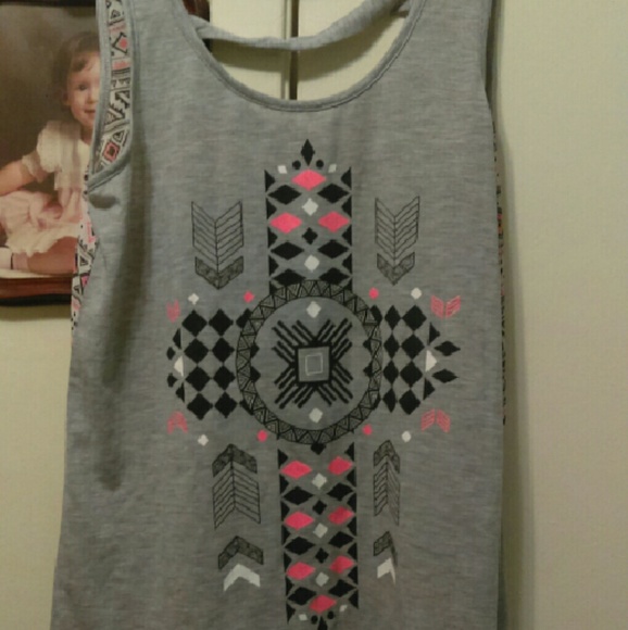 Tribal cross tank top - Picture 1 of 2