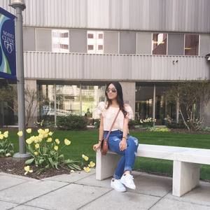 Meet your Posher, Neslyn