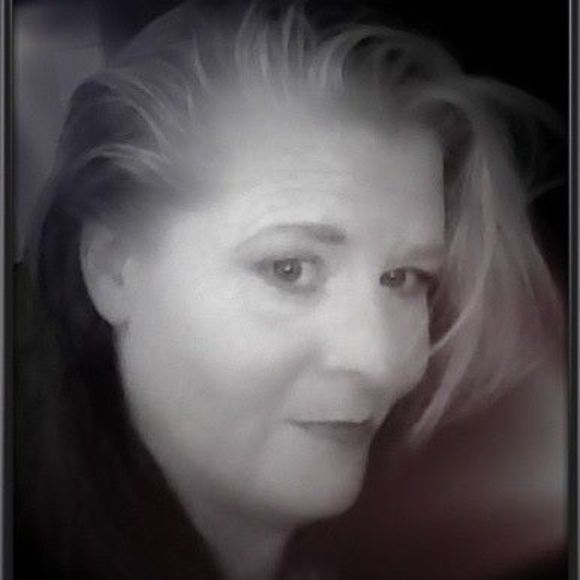 Meet your Posher, Michele
