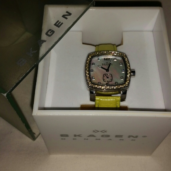 Women Skagen watch main image 4