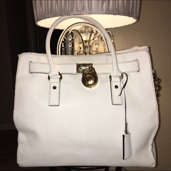Michael Kors Handbags - Michael Kors Hamilton
