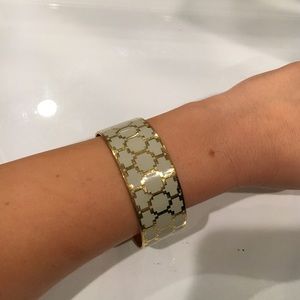 Bracelet cuff