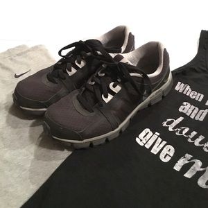 Nike Dual Fusion Gym Shoes