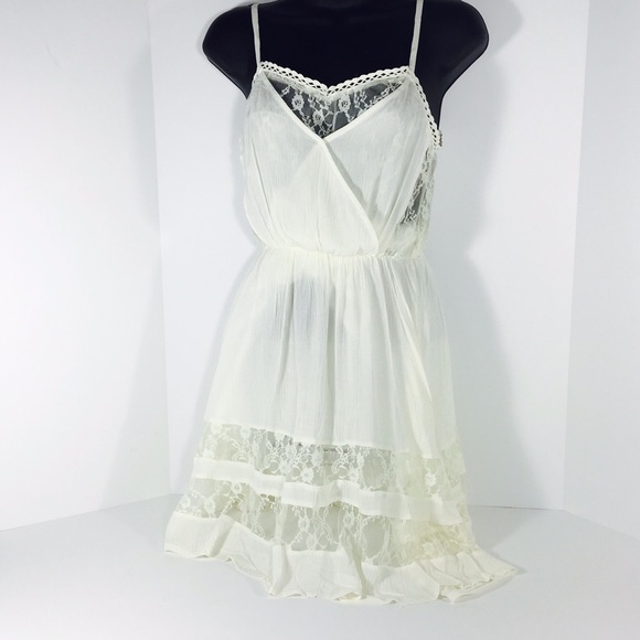 Today Only! Lace cream dress - Picture 3 of 3