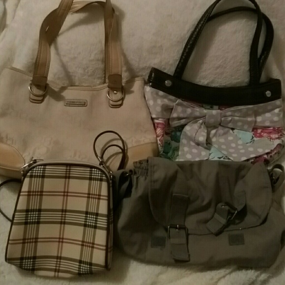 Awesome bag bundle!!!