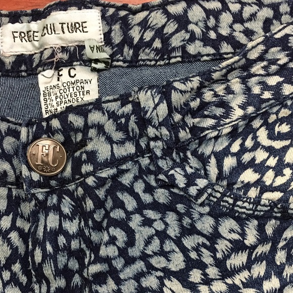 Free Culture Printed Denim Fitted Jeans Blue/White - Picture 3 of 4