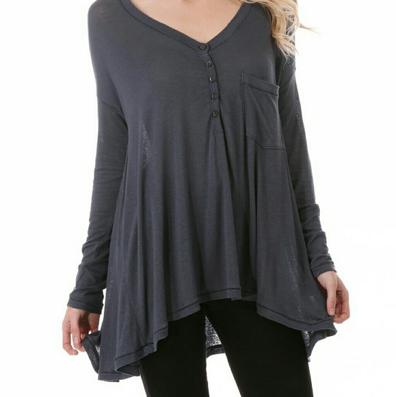 Enti Gray Top Medium NWOT