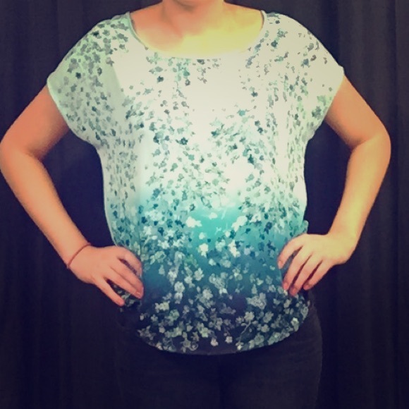 Blue floral T shirt