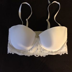 NWOT White "summer" Aries bra